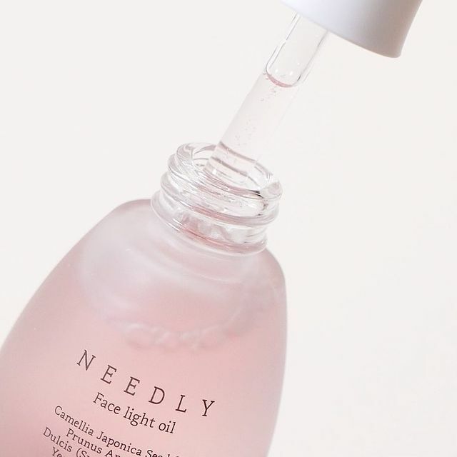Needly Face Light Oil – BASIC MADE CO
